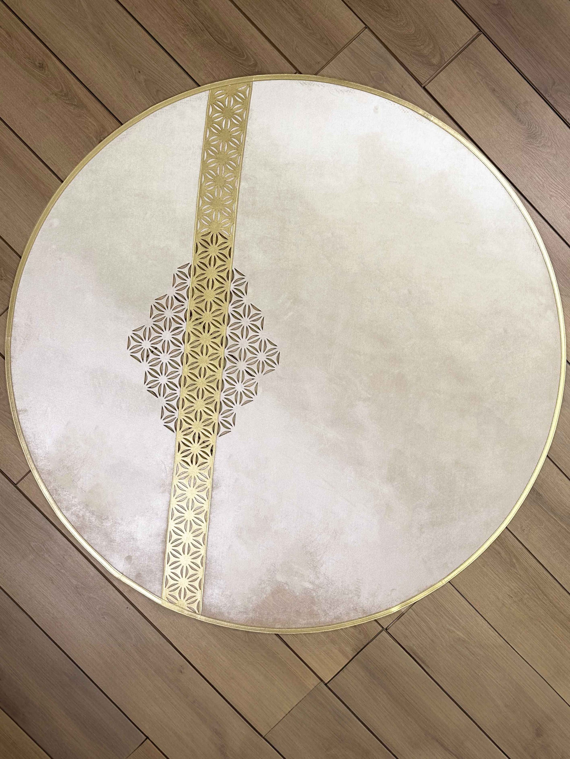 Yildiz Round Luxury Cut Through Modern Light Gold Rug by Creative Home, Turkish Leather Circular Mat, Washable Turkish Circle Carpet,RUGR-CH-YLDZ-LGoYGo-140,RUGR-CH-YLDZ-LGoYGo-180,RUGR-CH-YLDZ-LGoYGo-220