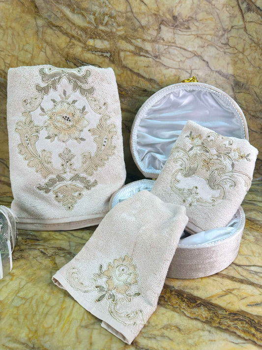 Gelin Beige Towel Set - Creative Home Designs, Luxury Soft Turkish Bathing Towels, Bamboo Bath Towel, Hand Towel & Washcloth, Cream & Gold Towels,TS-CH-GELIN-Bei