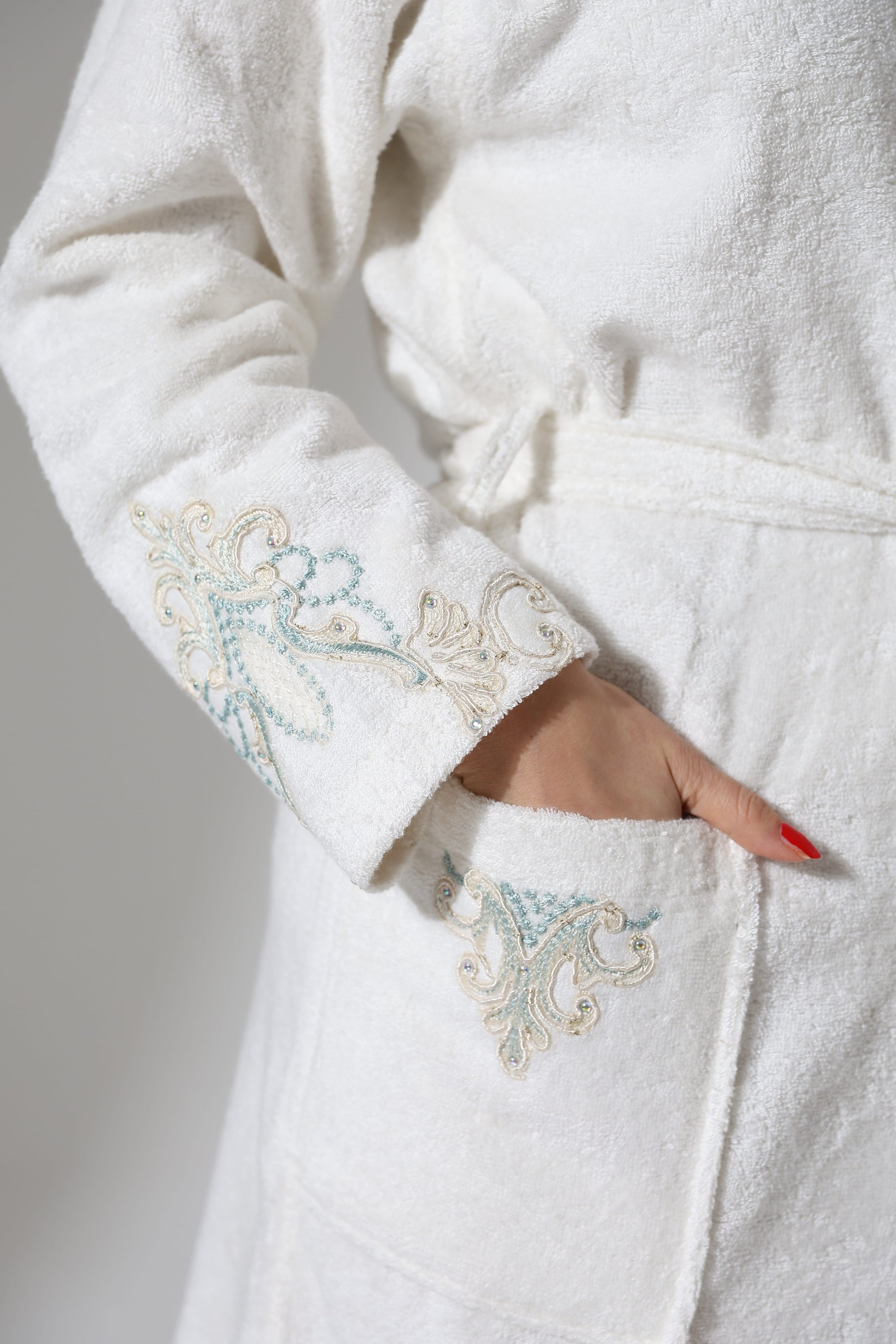 Mina Bathrobe - Creative Home Designs, Women's Turquoise Embroidered Luxury Turkish Soft Bamboo Terry Hooded Robe,BRW-CH-MINA-S-BO,BRW-CH-MINA-M-BO,BRW-CH-MINA-L-BO,BRW-CH-MINA-XL-BO,BRW-CH-MINA-S-BS,BRW-CH-MINA-M-BS,BRW-CH-MINA-L-BS,BRW-CH-MINA-XL-BS,BRW-CH-MINA-S-BST,BRW-CH-MINA-M-BST,BRW-CH-MINA-L-BST,BRW-CH-MINA-XL-BST