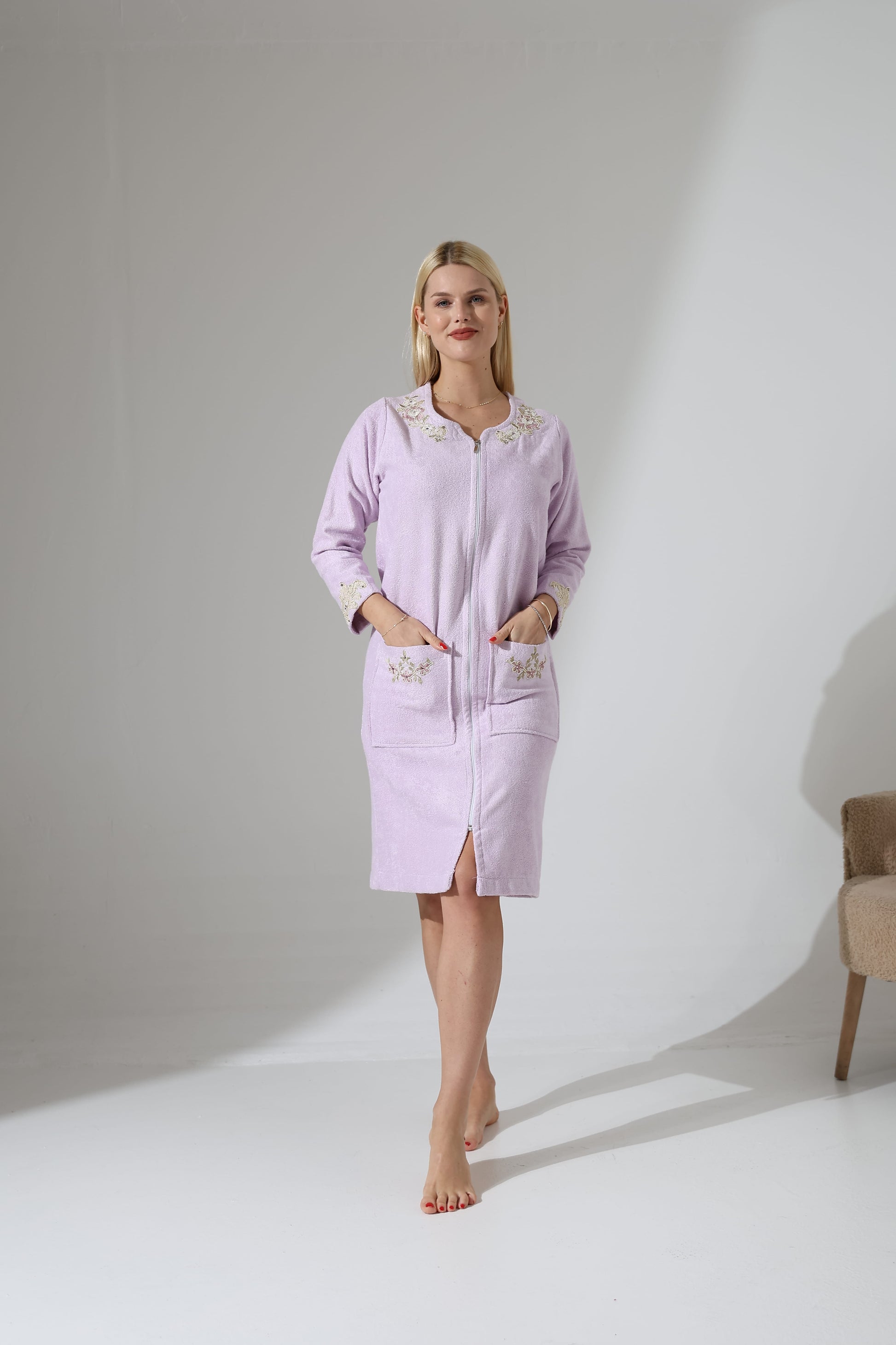 Creative Home's Lilac Towel Wrap with zipper and floral embroidery lace embellishment, SPA robe towel dress,TWZW-CH-GLNLilac-Ame-S,TWZW-CH-GLNLilac-Ame-M,TWZW-CH-GLNLilac-Ame-L,TWZW-CH-GLNLilac-Ame-XL