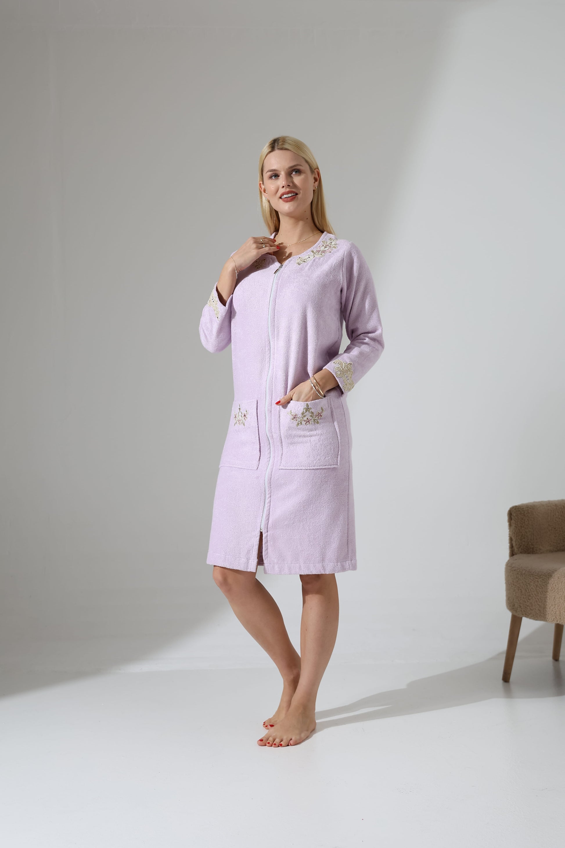 Creative Home's Lilac Towel Wrap with zipper and floral embroidery lace embellishment, SPA robe towel dress,TWZW-CH-GLNLilac-Ame-S,TWZW-CH-GLNLilac-Ame-M,TWZW-CH-GLNLilac-Ame-L,TWZW-CH-GLNLilac-Ame-XL
