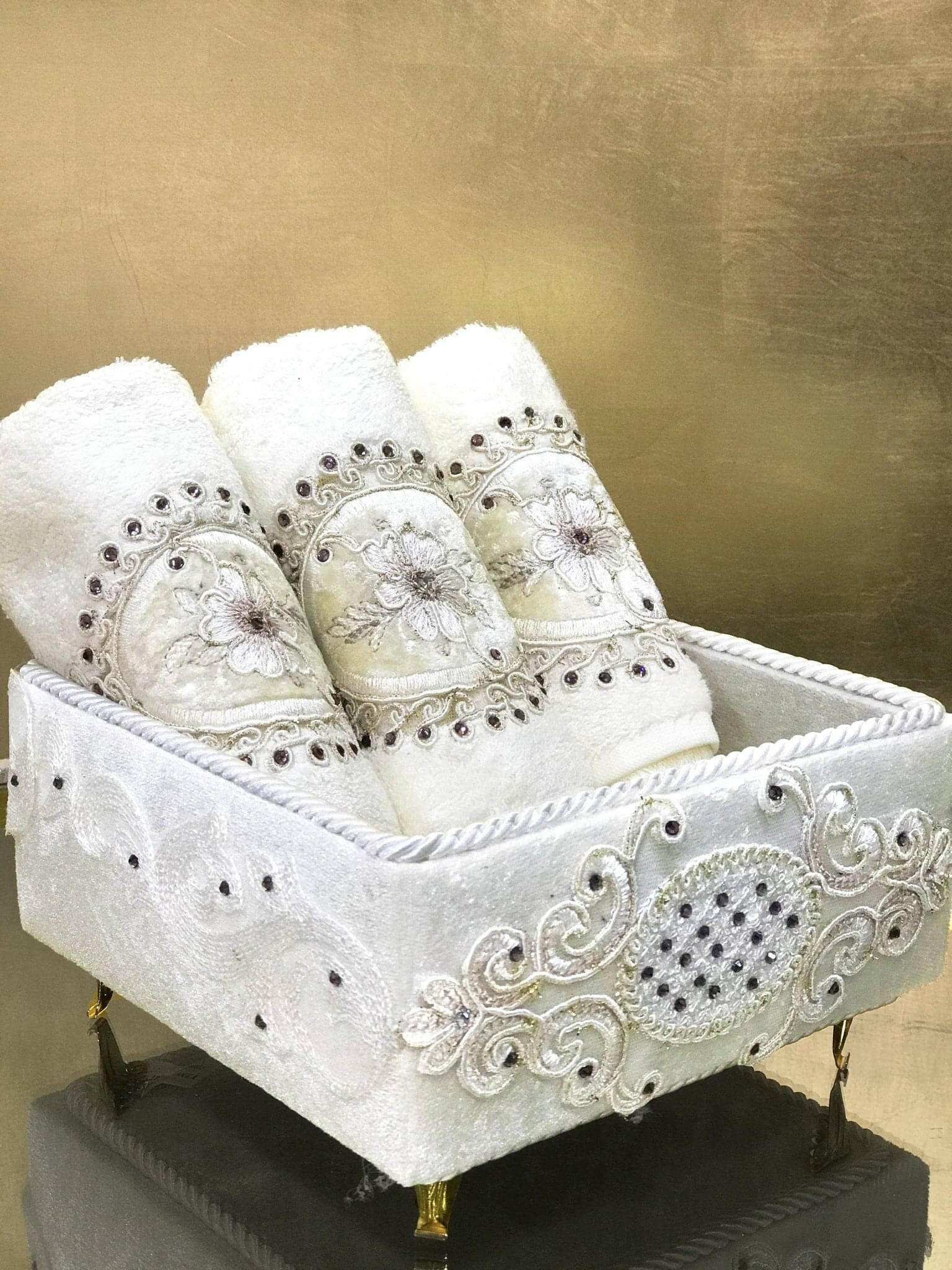 Bahar Towel Box Set - creativehome-designs