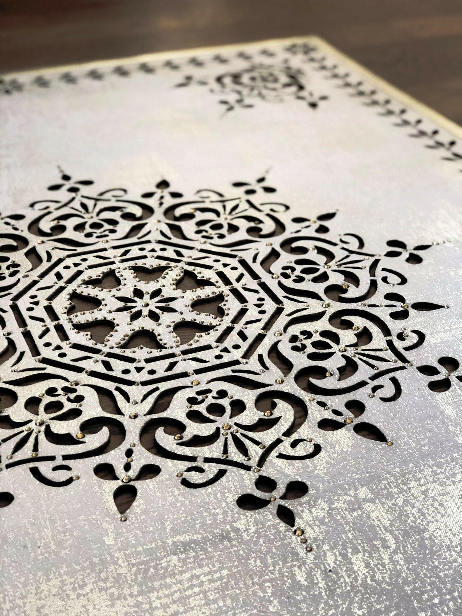 Damask Rug - creativehome-designs
