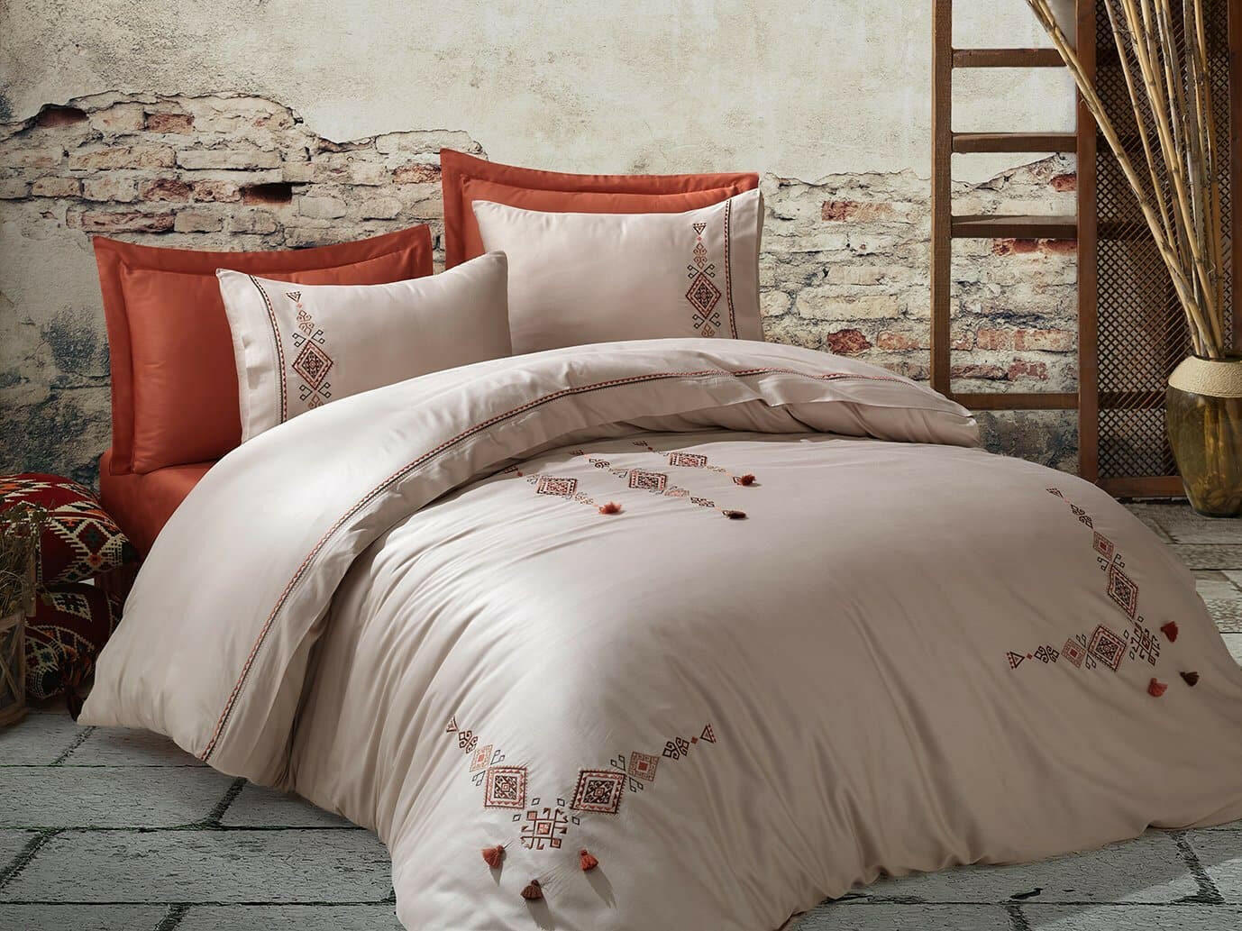 Dantela Tilbe - Embroidered Luxury Duvet Cover Set - creativehome-designs