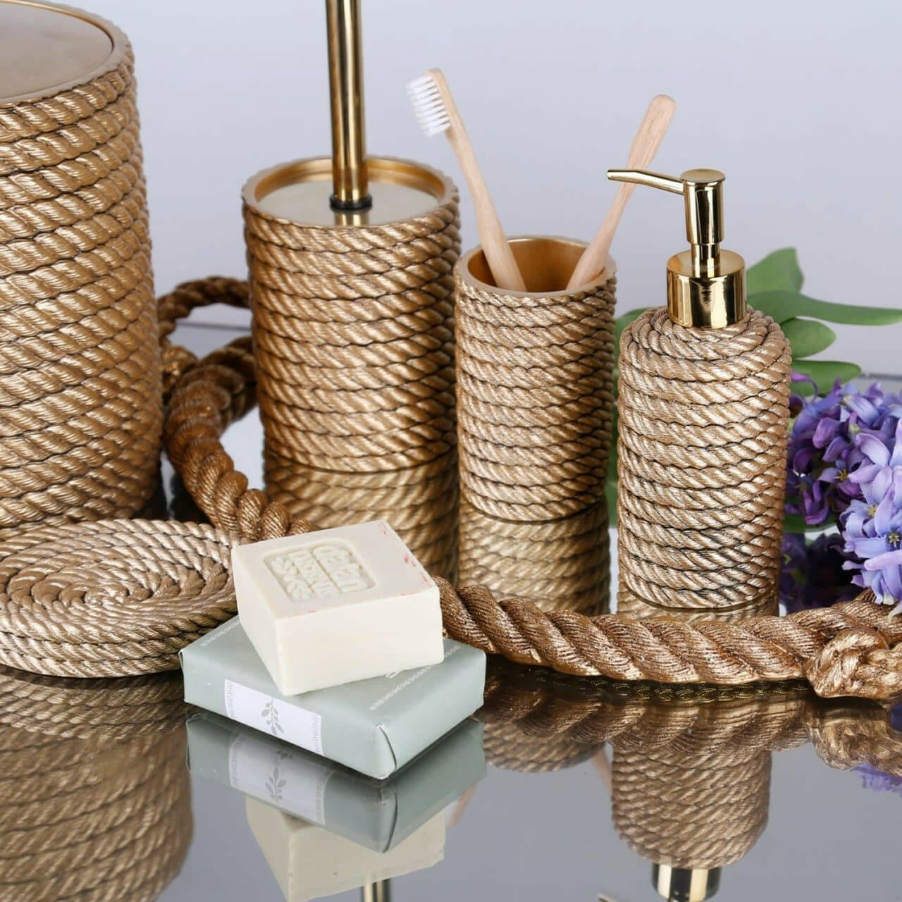 Derin Bathroom Set - creativehome-designs