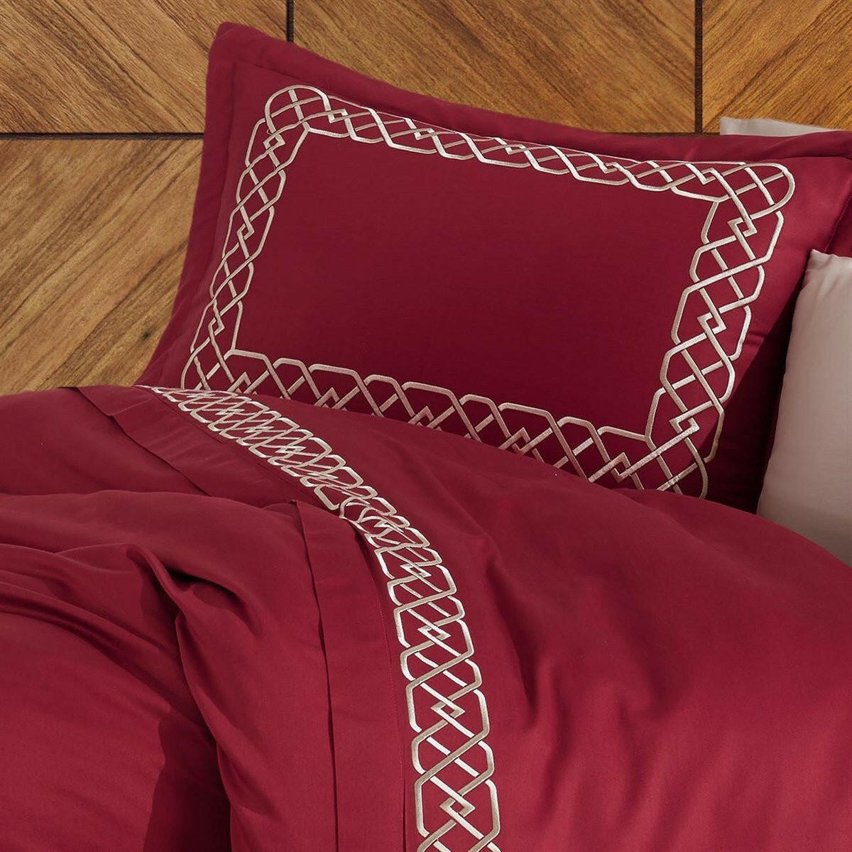 Esma Burgundy - Embroidered Luxury Duvet Cover Set - Creative HomeDuvet Covers