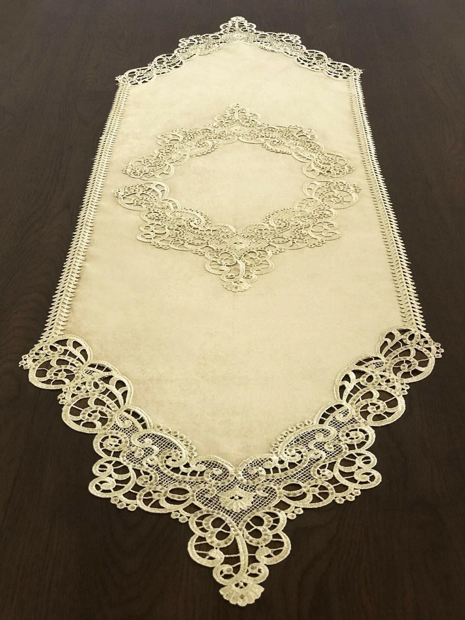 Esra Runner Set - creativehome-designs