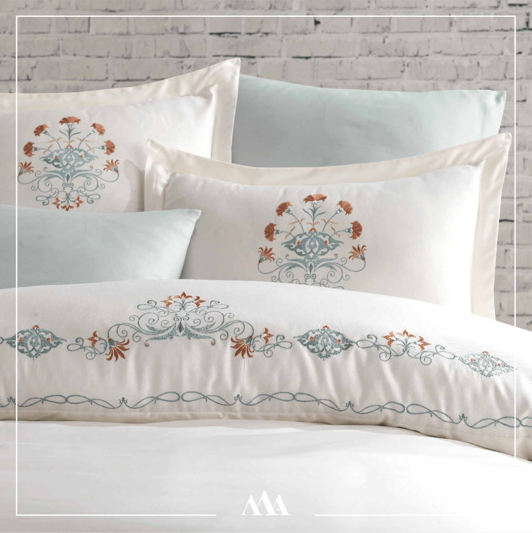 Maribor Hüma - Embroidered Luxury Duvet Cover Set - creativehome-designs