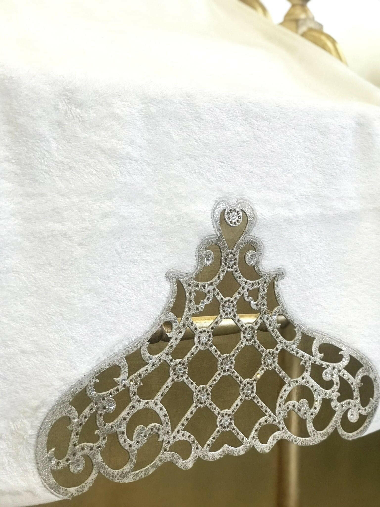 Mihrace Towel Set - Creative Home Designs,Cut Through Gold Leather Velvet Luxury Cream Turkish Oriental Towel with Velvet and Diamonds,TS-CH-MHRC-Go