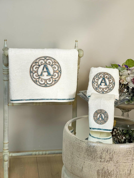Personalized Initial Lyra Towel Set - Creative HomeTowels