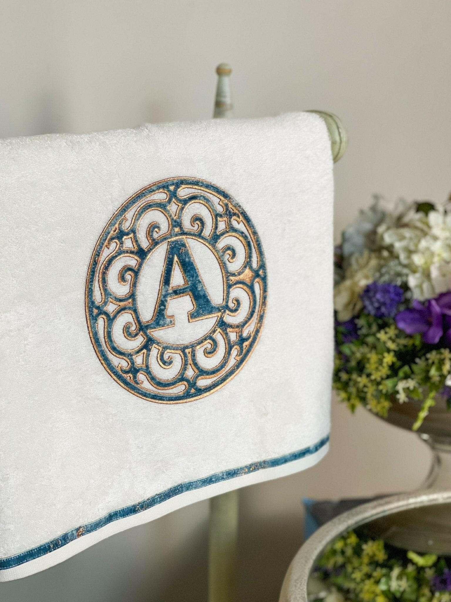 Personalized Initial Lyra Towel Set - Creative HomeTowels