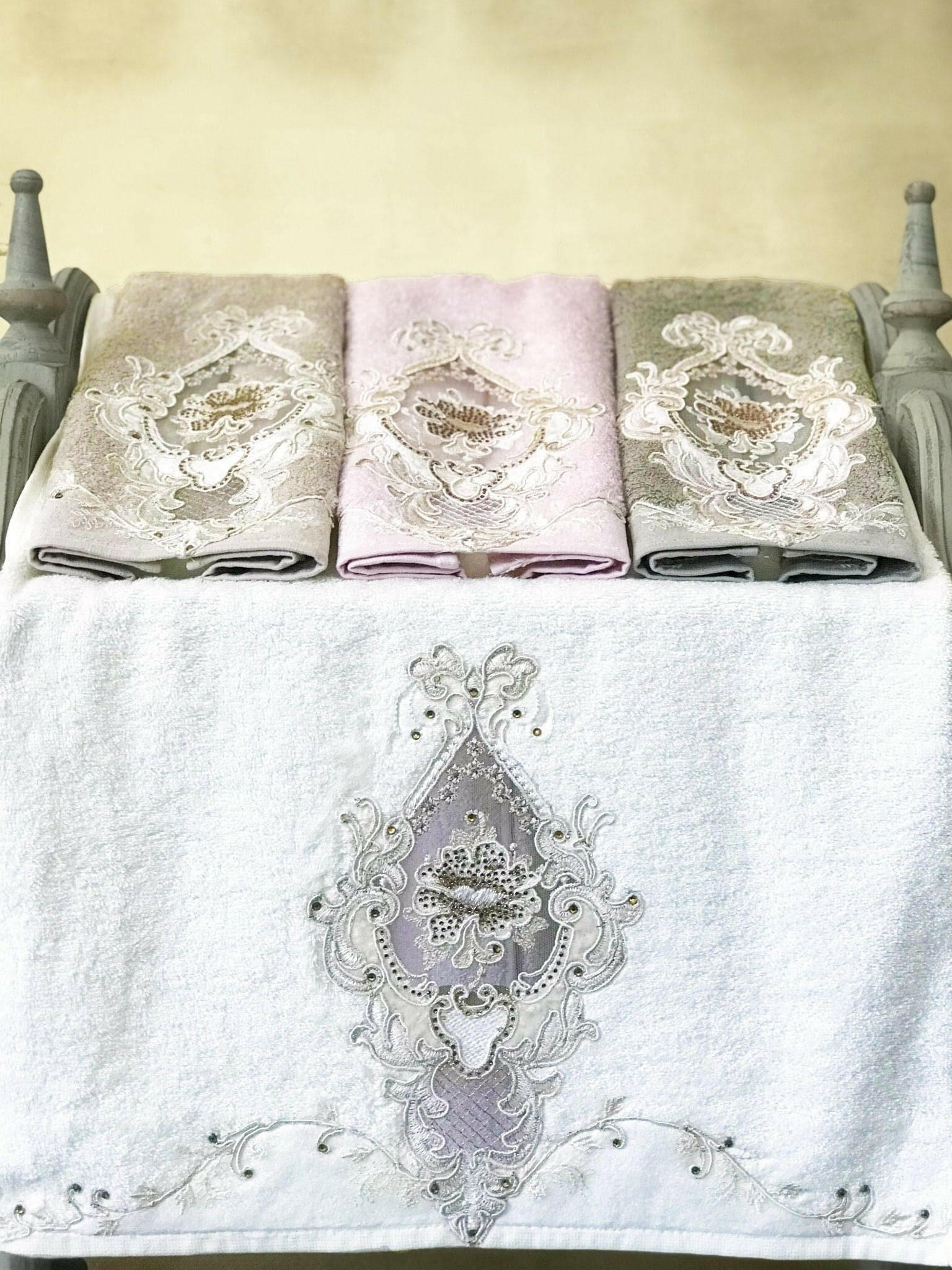 Selen Towel Color Set - creativehome-designs