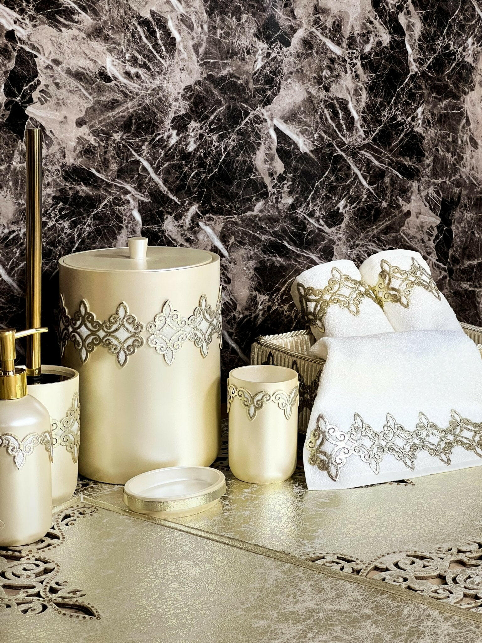 Sena Gold Bathroom Set - Creative HomeBathroom Accessory Sets