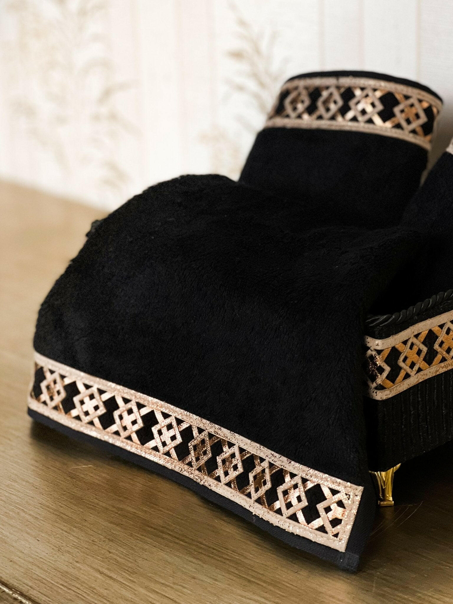 Tara Exclusive Towel Box Set - Creative HomeTowels