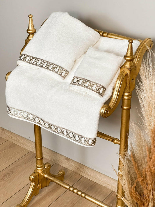 Tara Celtic Style 3 Piece Elegant Off-white Cream & Gold Luxury Bath Towel Set, Elegant Soft Bamboo Towelling by Creative Home,TS-CH-TARA-WGo