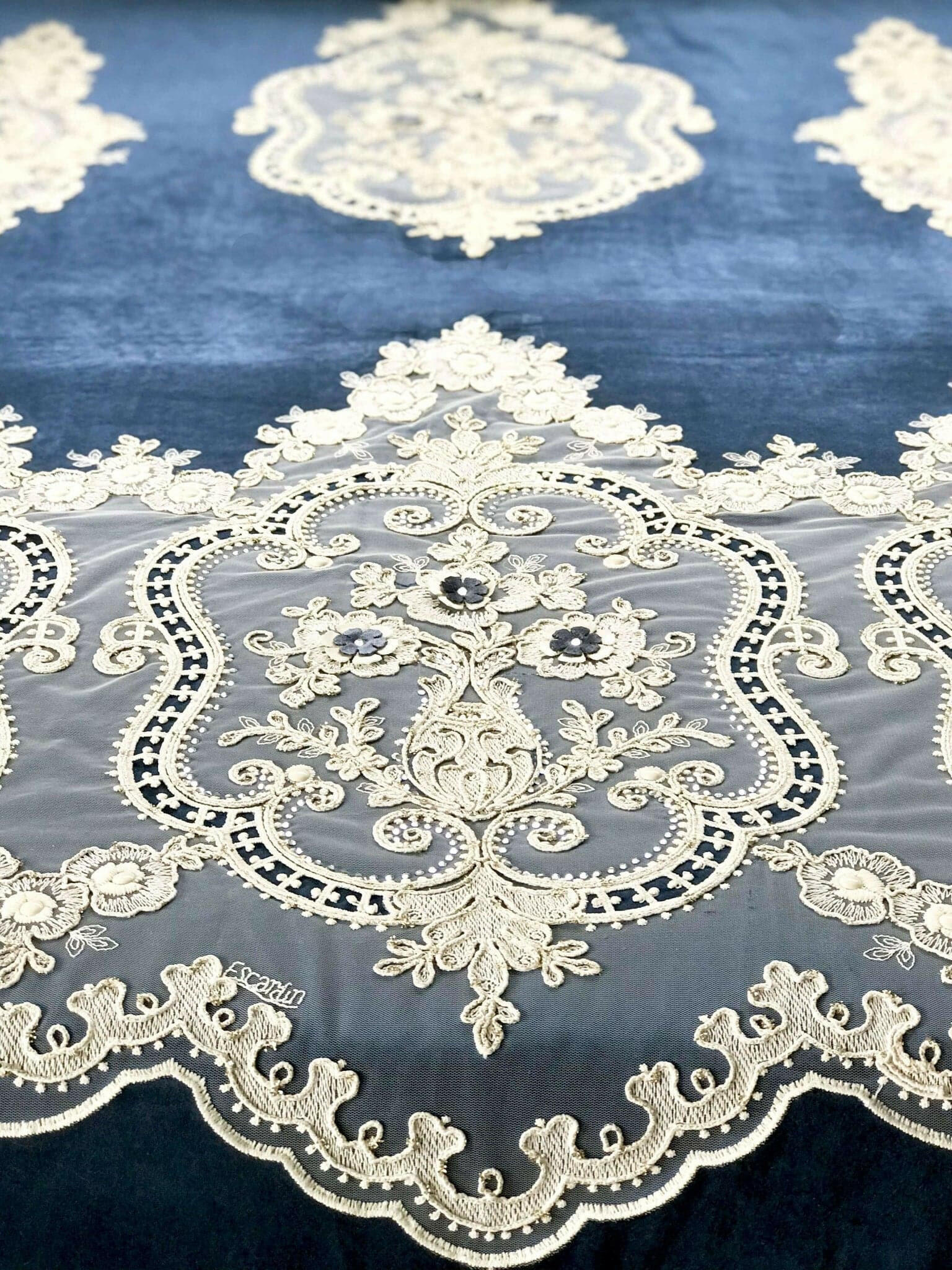 Tuba Bed Cover - creativehome-designs