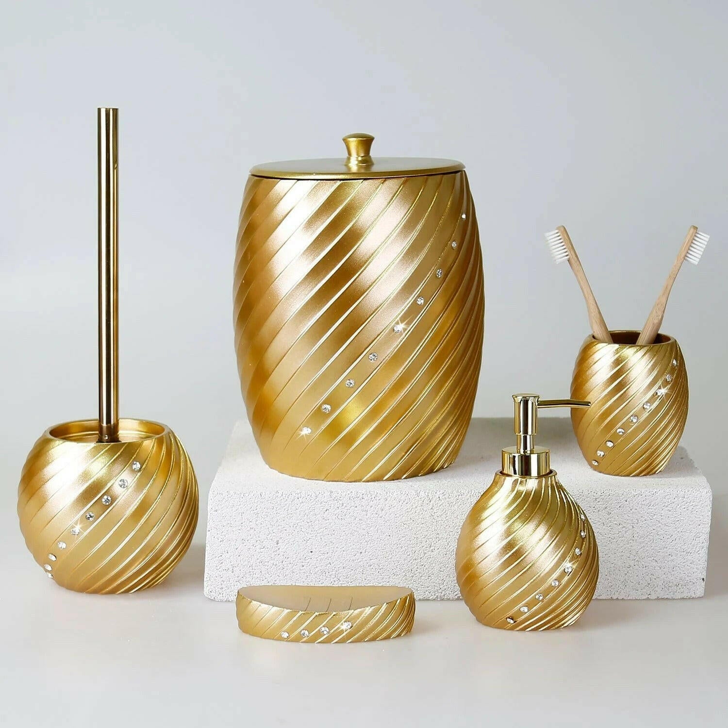 Valya Bathroom Set - Creative HomeBathroom Accessory Sets